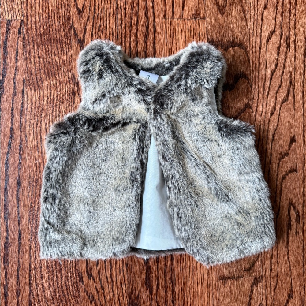 Carter's Plush Gray / Tan Baby Faux Fur Vest - Size 0-3 months